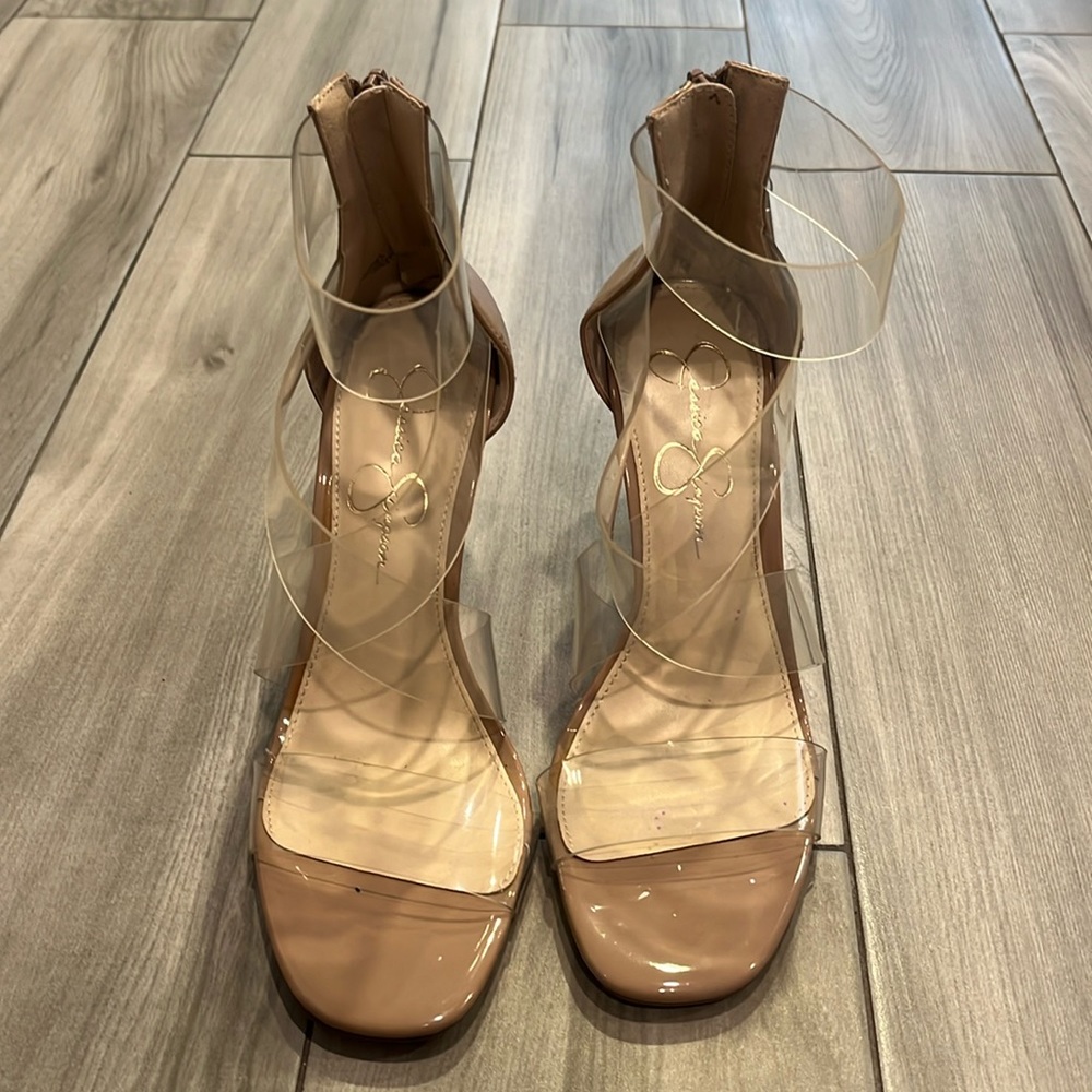 Jessica Simpson size 6.5. Only worn to try on